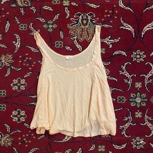 peach coloured tank top